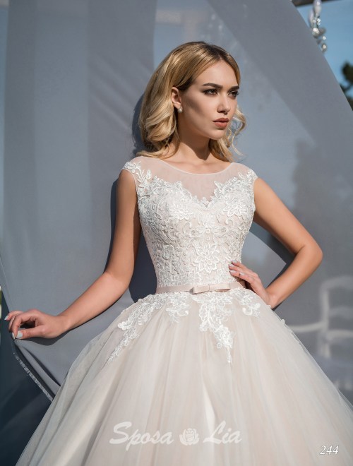 https://www.sposa-lia.com/images/stories/virtuemart/product/244       (2).jpg